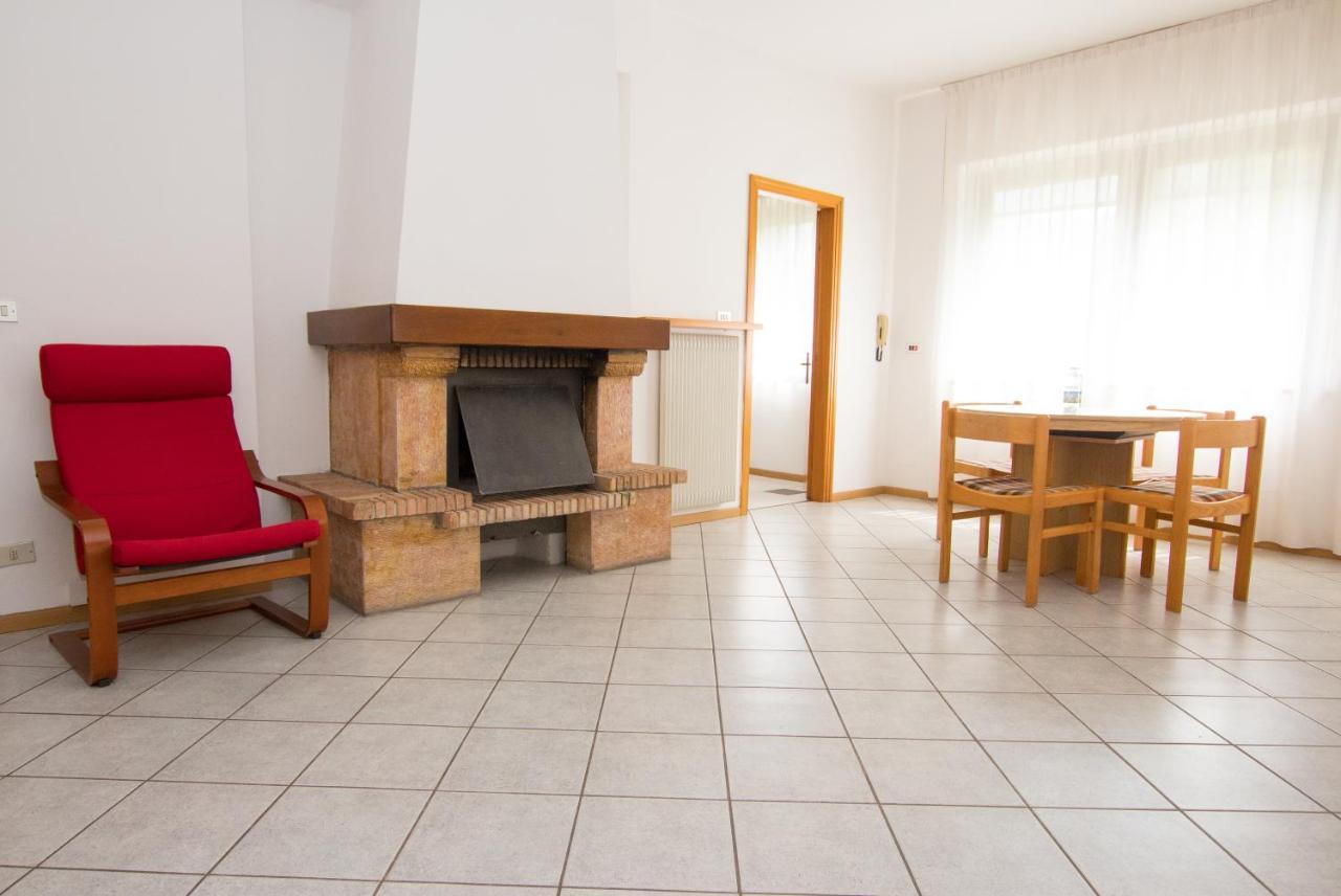 ריבה דל גארדה Spiaggia Residence מראה חיצוני תמונה