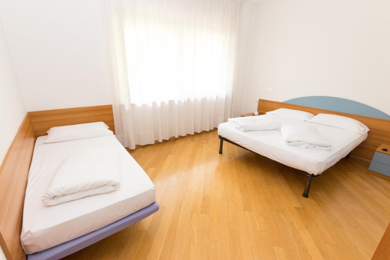 ריבה דל גארדה Spiaggia Residence מראה חיצוני תמונה