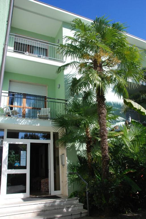 ריבה דל גארדה Spiaggia Residence מראה חיצוני תמונה